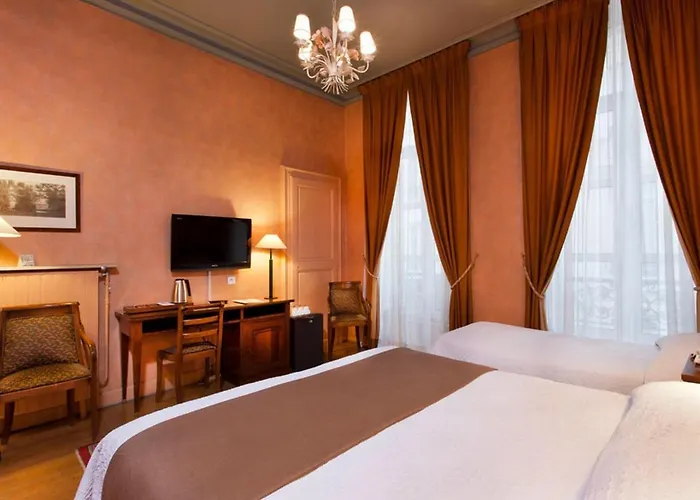 Hotel Du Palais Bourbon Parigi